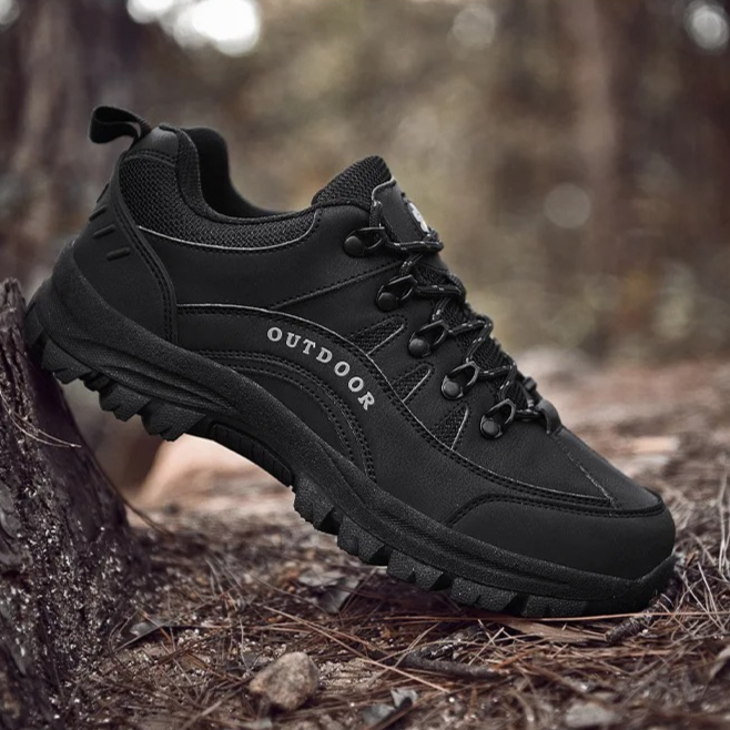 Outdoor-Schuhe für Herren – Geformte Sohle & Weiches Außenmaterial