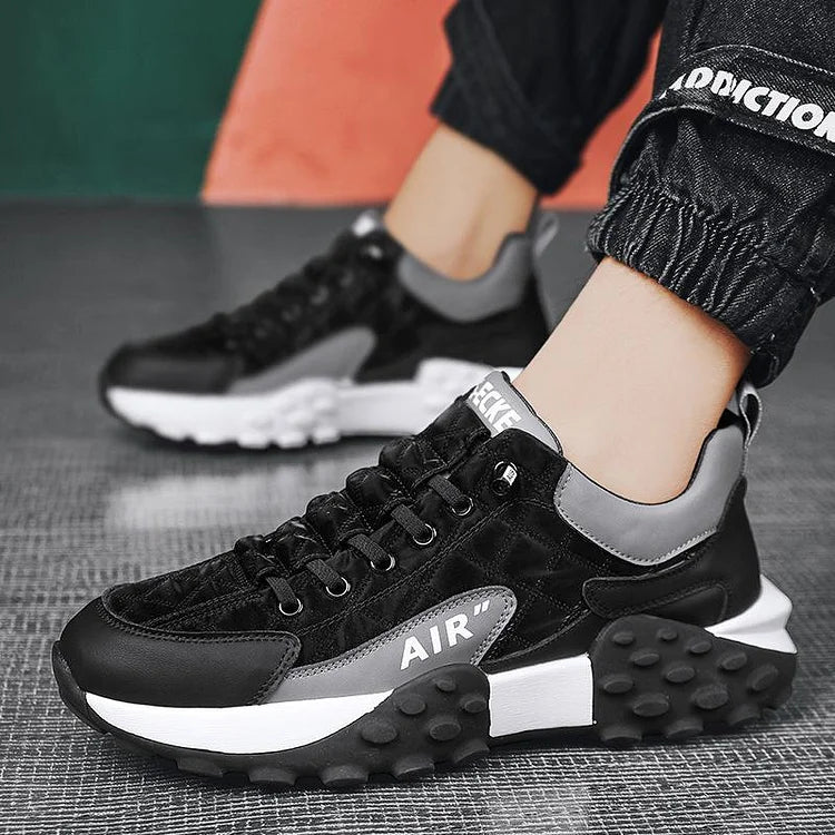 Schnürsneaker Low-Top Herren – Textilstruktur & Verstärkte Zehenpartie