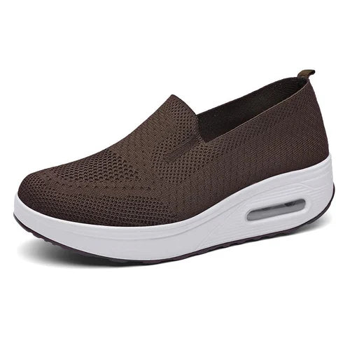 Slip-On Plateauschuhe Damen – Strukturiertes Obermaterial & Erhöhte Sohle