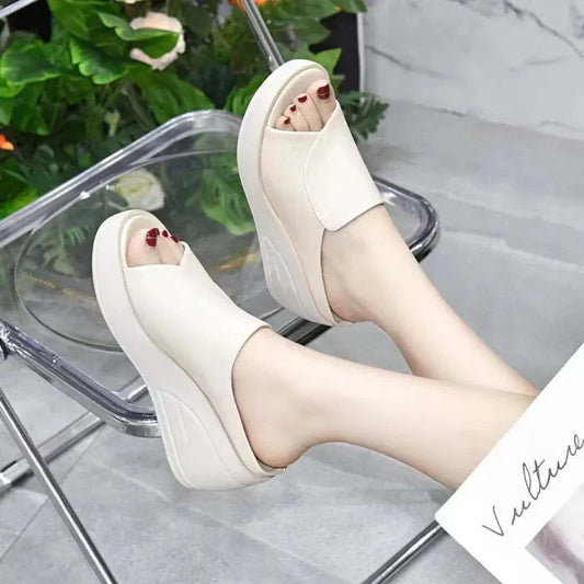 Damen Sandalen Mit Verstellbaren Riemen Und Flacher Sohle