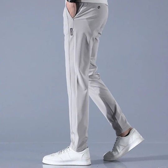 herren-schlanke-passform-hose-dehnbar.jpg