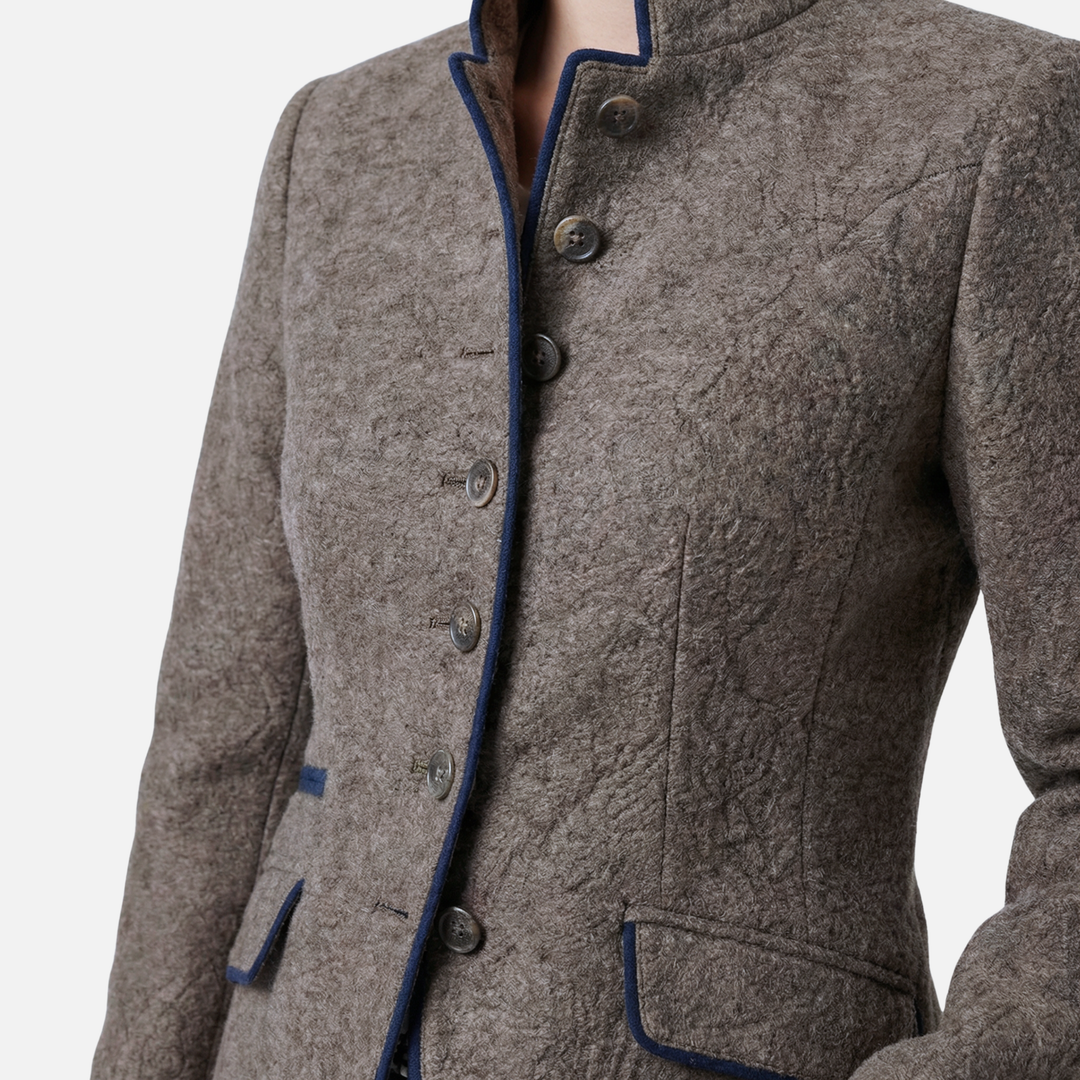 Γυναικείο στενό σακάκι από ελαφρύ μείγμα μαλλιού – Κούμπωμα με πολλαπλά κουμπιά