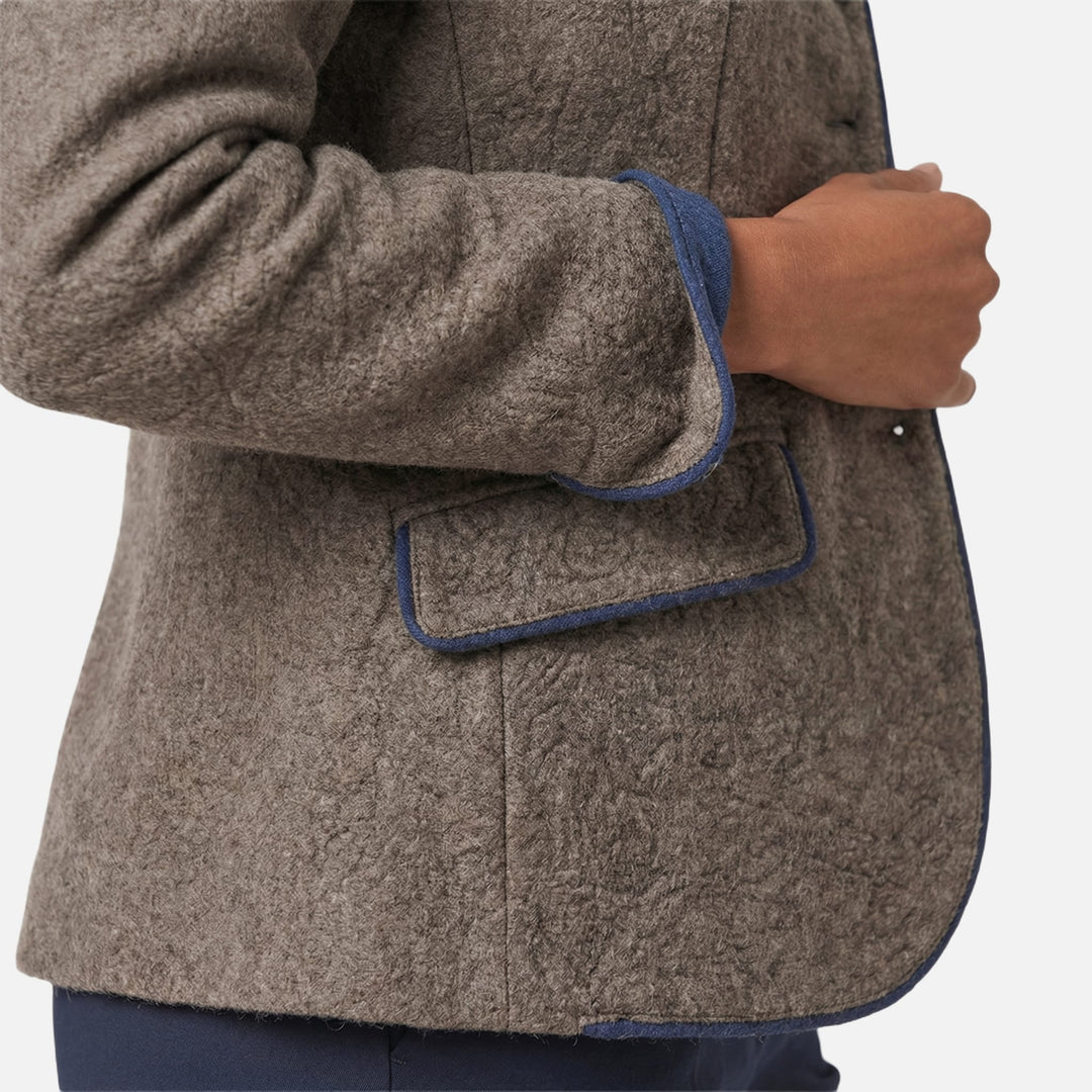 Γυναικείο στενό σακάκι από ελαφρύ μείγμα μαλλιού – Κούμπωμα με πολλαπλά κουμπιά