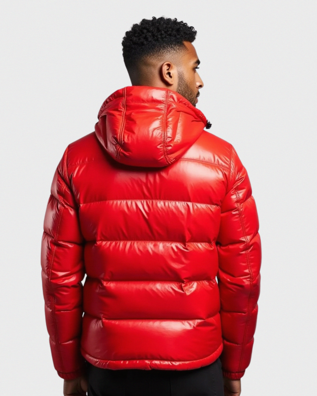 Glänzende Pufferjacke mit Oversized Kapuze für Männer