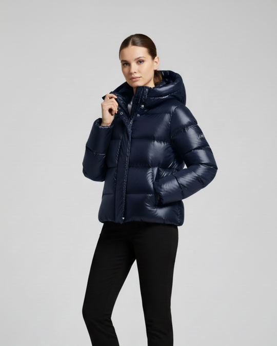Glänzende Pufferjacke mit Oversized Kapuze und gepolstertem Stepp für Frauen