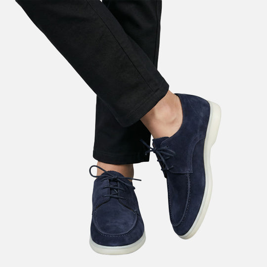 Mocasini bărbătești cu aspect de piele întoarsă și talpă interioară căptușită