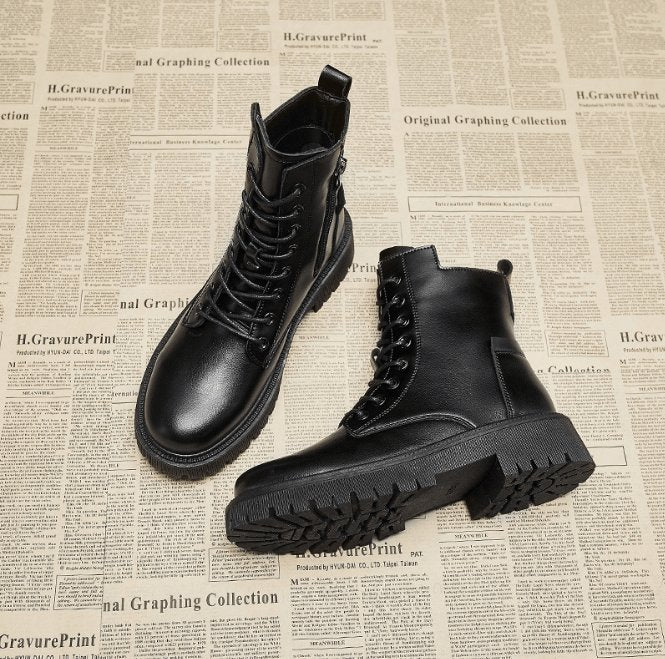 Schwarze-Leder-Winterstiefel-Stylisch-4.png