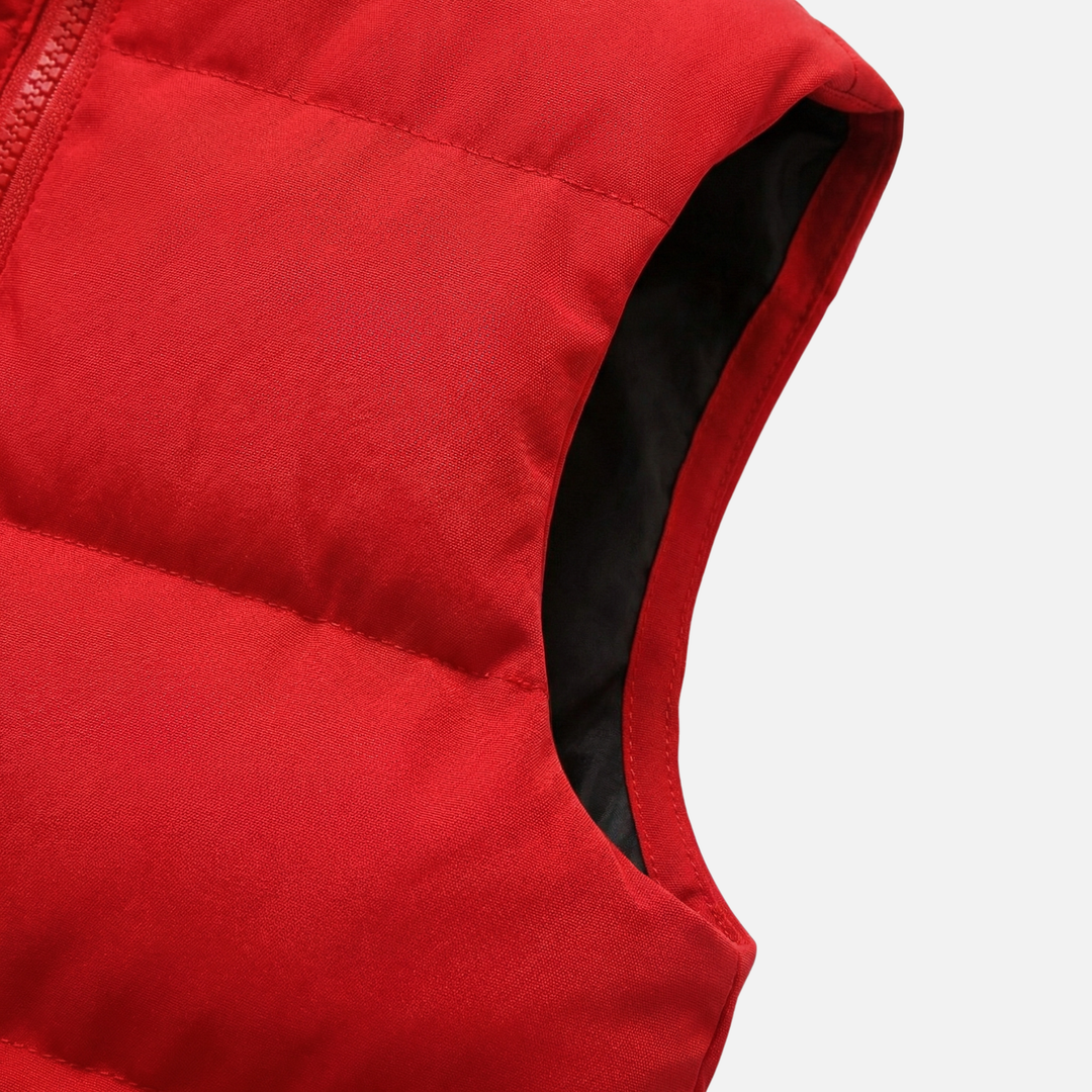 Gilet imbottito isolato con tasche con zip da uomo