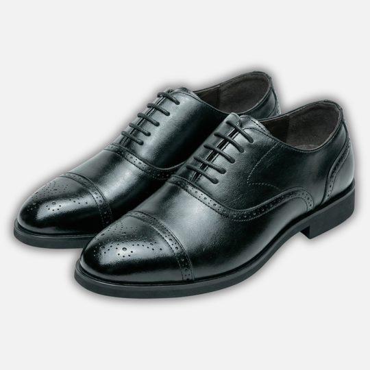 Classic men's business shoes with brogue pattern – perforated toe cap