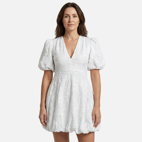 Rochie ușoară din jacquard cu flori – croială regulară cu mâneci bufante pentru femei