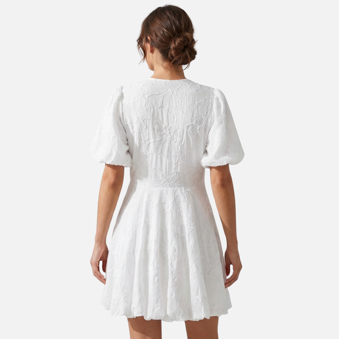 Rochie ușoară din jacquard cu flori – croială regulară cu mâneci bufante pentru femei