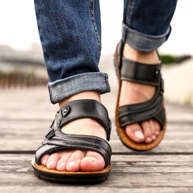 Sandalen mit Offenen Riemen und Geprägter Sohle für Männer