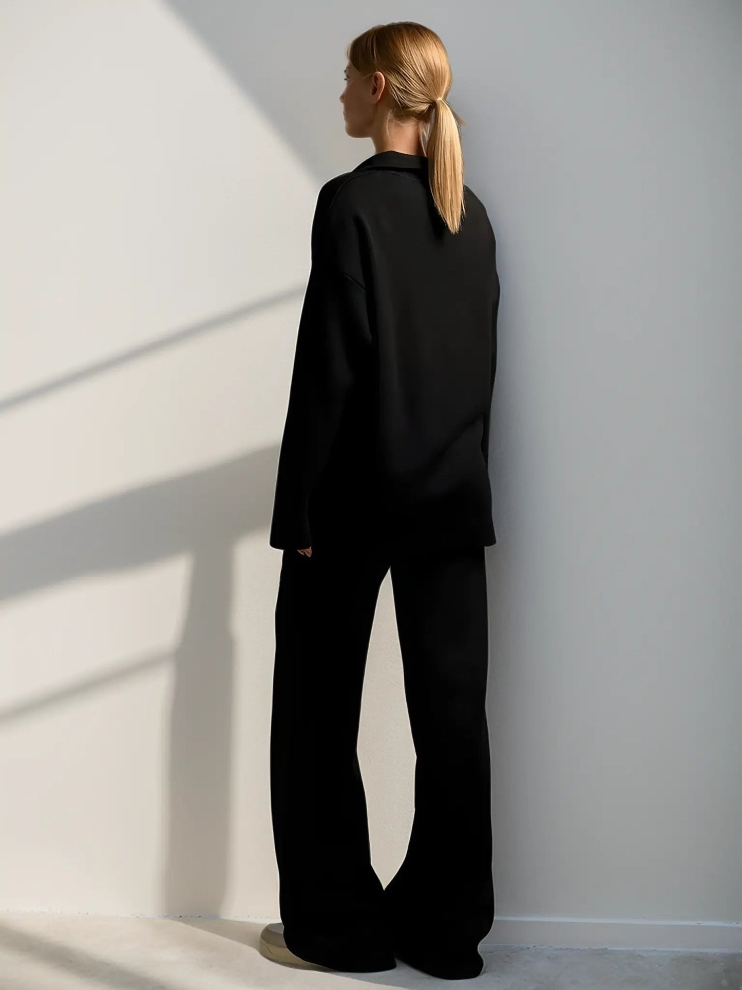 Weitbeiniges Activewear-Set für Damen - Image 7