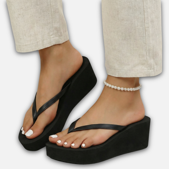 Wedgesandalen mit Zehensteg für Frauen