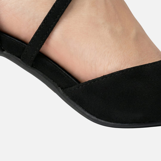 Wildleder Stiletto Pumps – Spitze Kappe mit Kreuzriemen & Schnalle